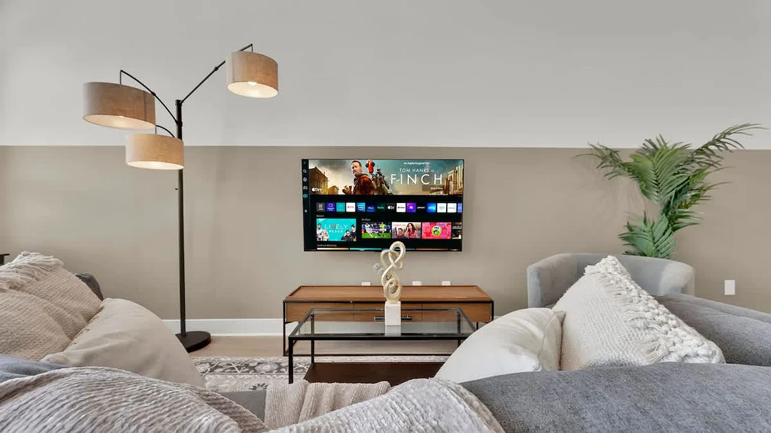 1 bed, 1.0 bath, $2,780 — Photo 2