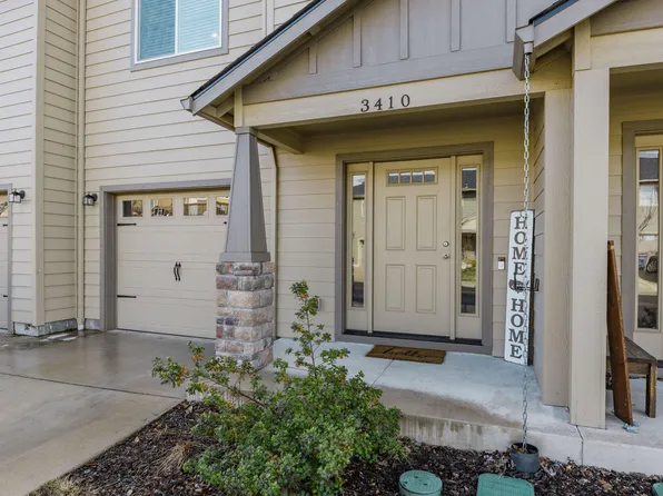 3410 Sharon Way, White City, OR 97503