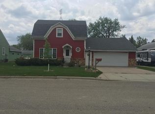 215 Iowa Ave, Hoffman, MN 56339