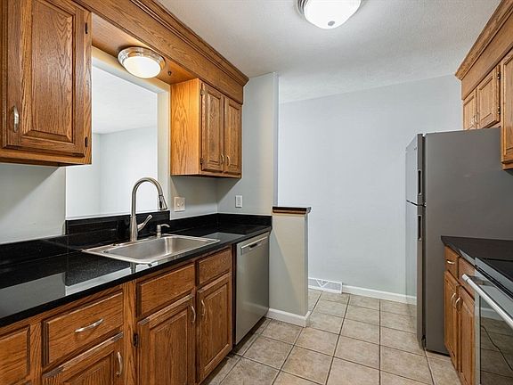 5th image of 2205 Boston Rd APT I81