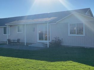 1240 W Huntzinger Rd, Selah, WA 98942