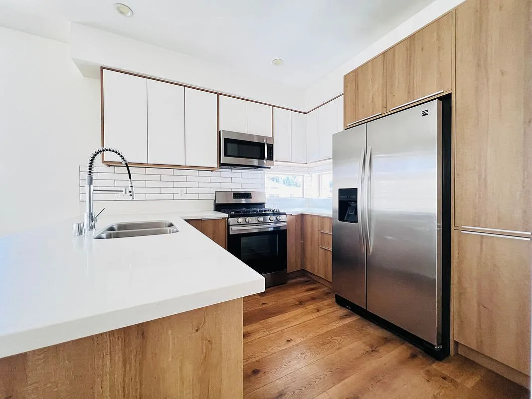 3 bed, 3.5 bath, 1322 sqft, $3,800 — Photo 1