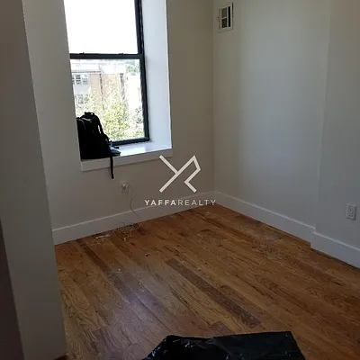 Rented by Yaffa Realty LLC | media 4