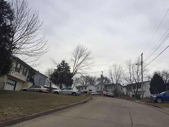 5th image of 1910 Skyline Dr