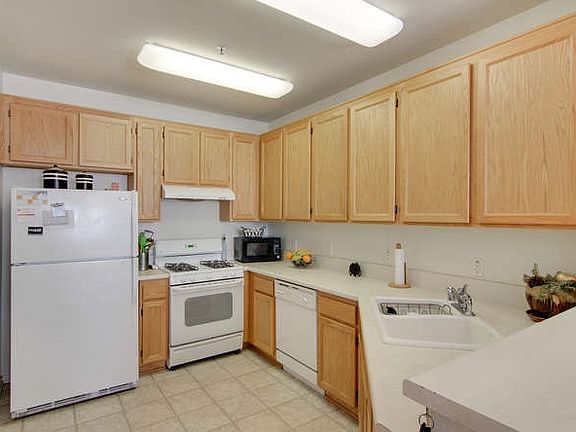 5th image of 1662 Paseo Aurora