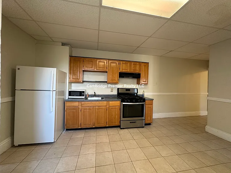 183 Harvard St #1 — Photo 9