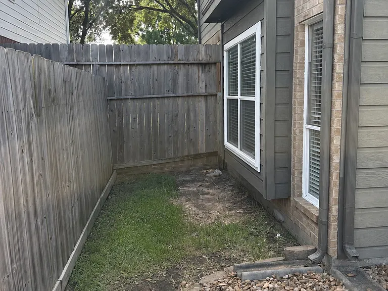 3361 Zubin Ln — Photo 29