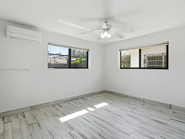 2627 SW 29th Ave #2627 — Photo 12