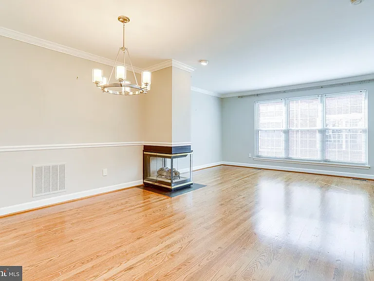 1706 S Edgewood St — Photo 10
