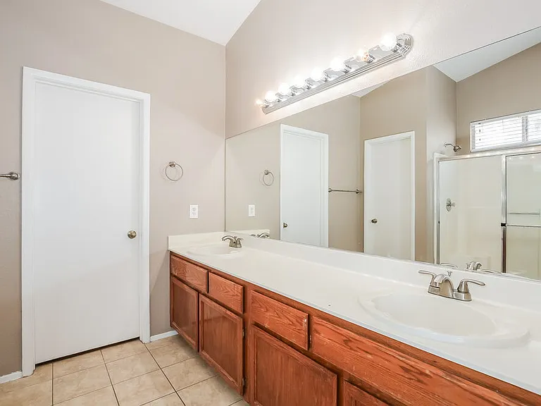 5120 Palo Pinto Ln — Photo 12