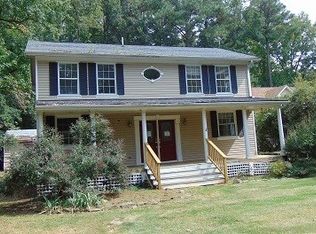 218 Lake Dr, Colonial Beach, VA 22443