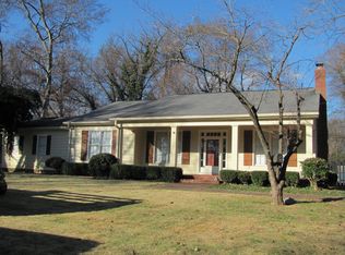 404 Country Club Ln, Hopkinsville, KY 42240