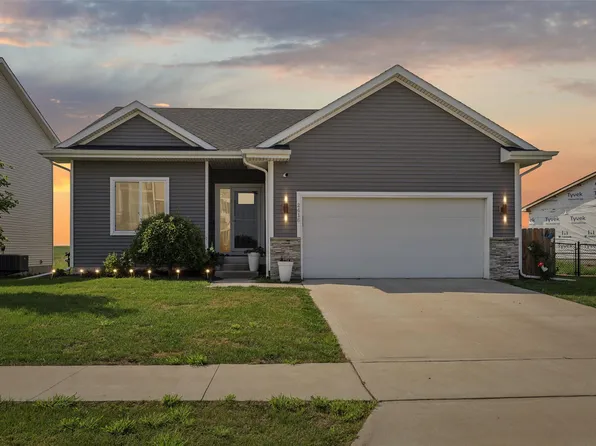 2416 Paine St NE, Bondurant, IA 50035