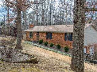 185 Parkview Dr, Blue Ridge, VA 24064