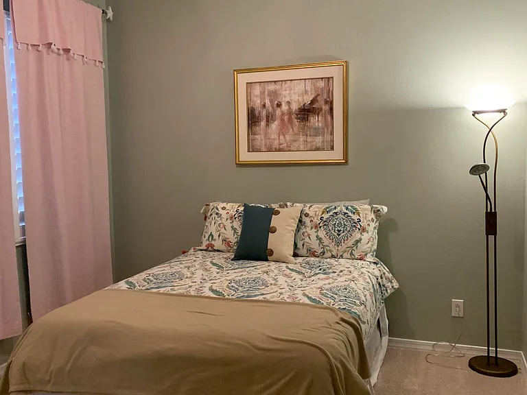1608 W White Feather Ln — Photo 30