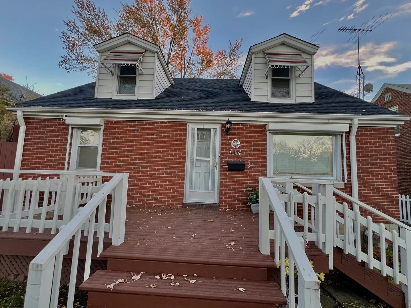 814 W Park Ave photo 1