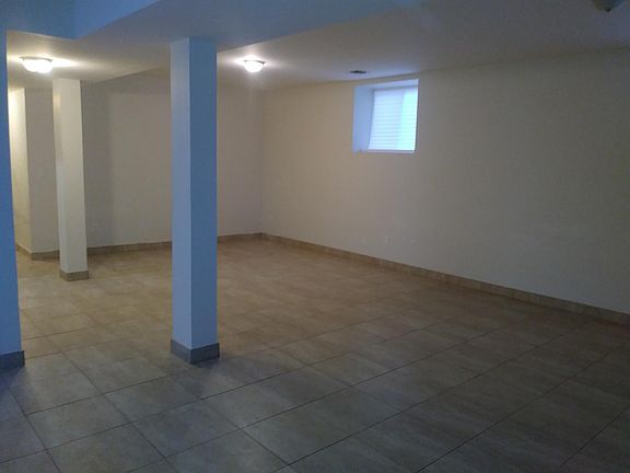 5th image of 422 Bartlett Ave