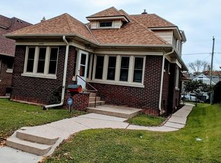 2558 S Howell Ave, Milwaukee, WI 53207