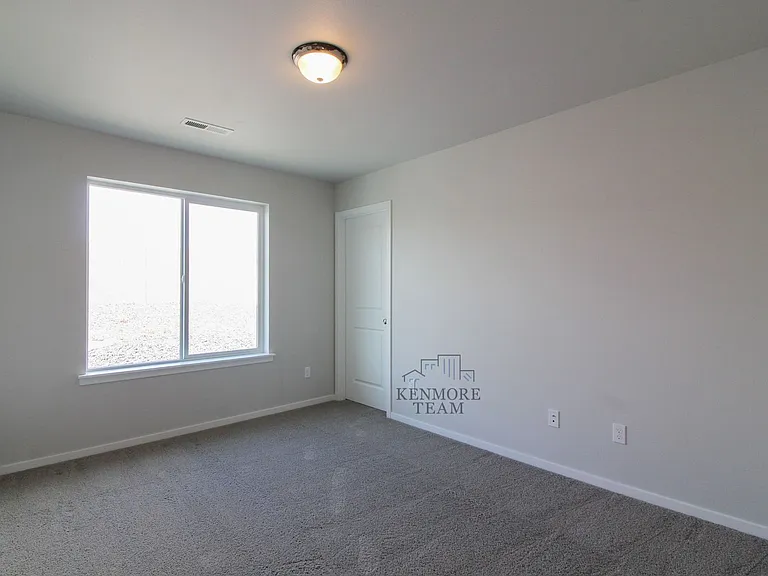 5613 Remington Dr — Photo 5
