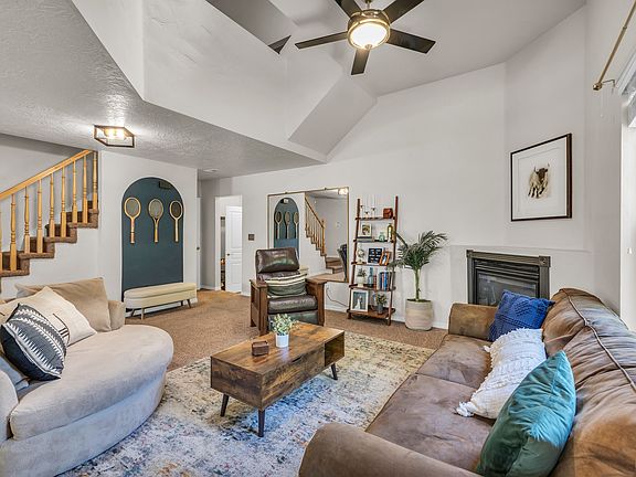 5th image of 564 Sellwood Ct