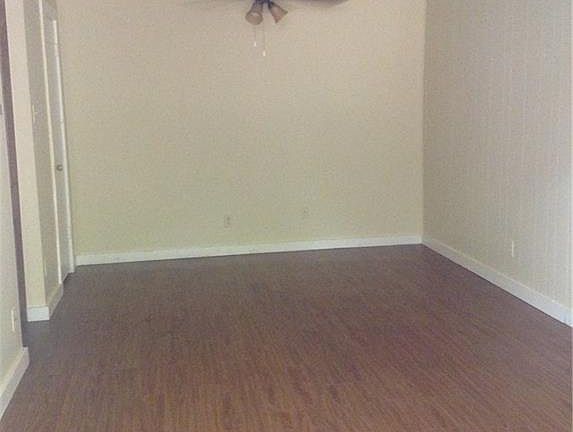 2nd image of 105 E 31st St APT 106