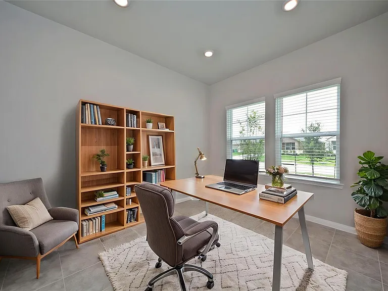 1015 Modesto Dr — Photo 5