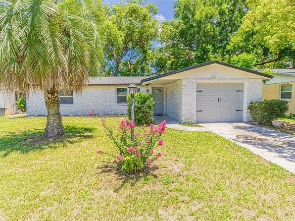 7041 Oakshire Dr, Port Richey, FL 34668