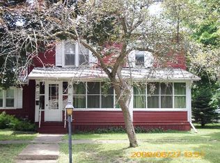 507 W 1st North St, Wenona, IL 61377