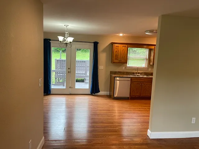 368 Shady Lane Rd — Photo 4