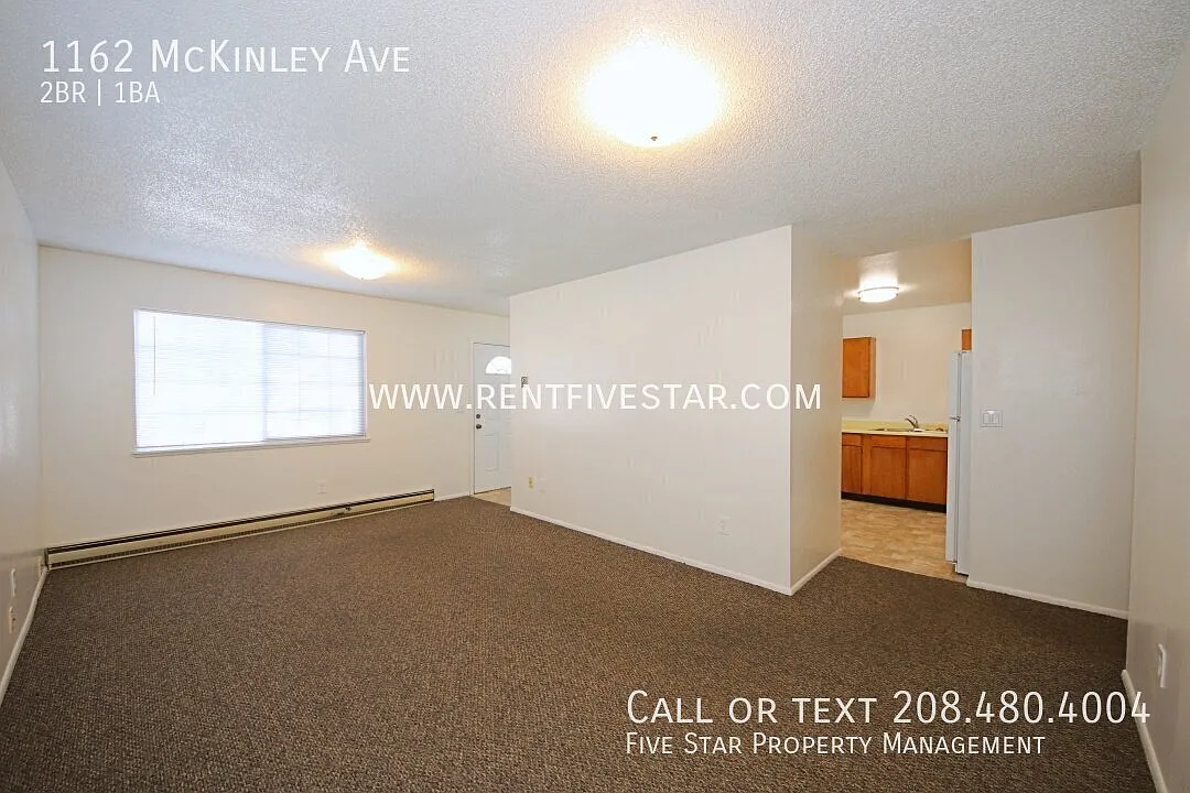 Cozy and Functional 2 Bedroom, 1 Bathroom Apartment! — Photo 2