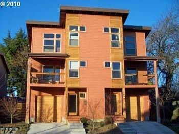 South facing townhouse/condo