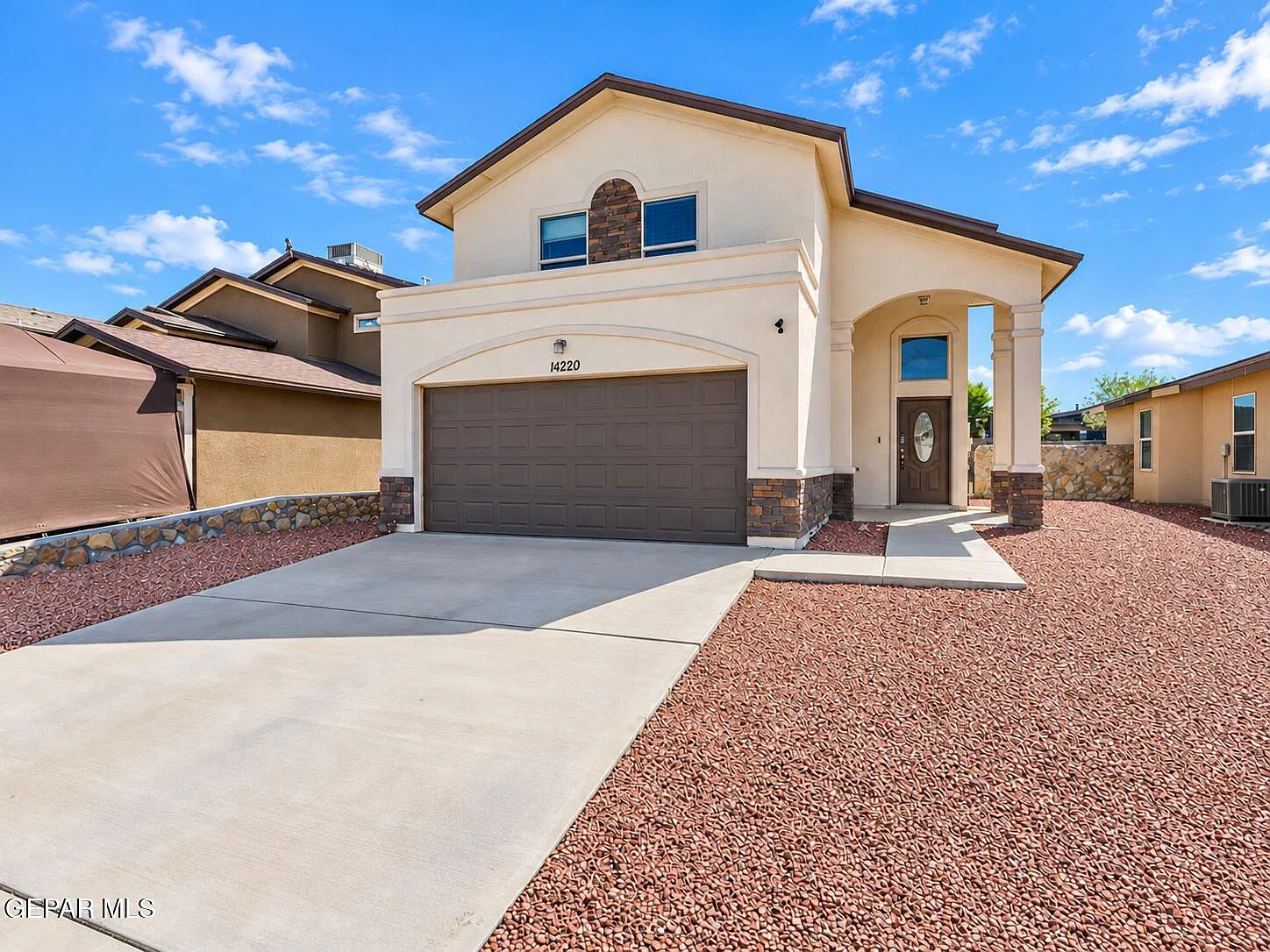 3 bed, 2.5 bath, 1840 sqft, $1,795 — Photo 4