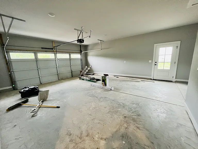 731 N Main St — Photo 9