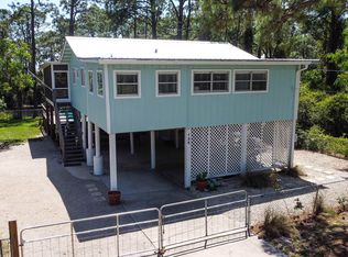 136 Harbor Cir, Panacea, FL 32346