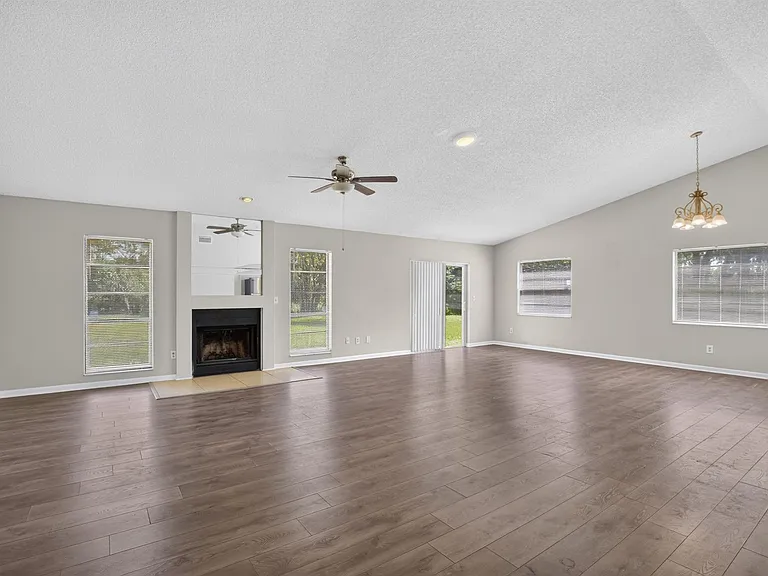 1206 Sail Way — Photo 7