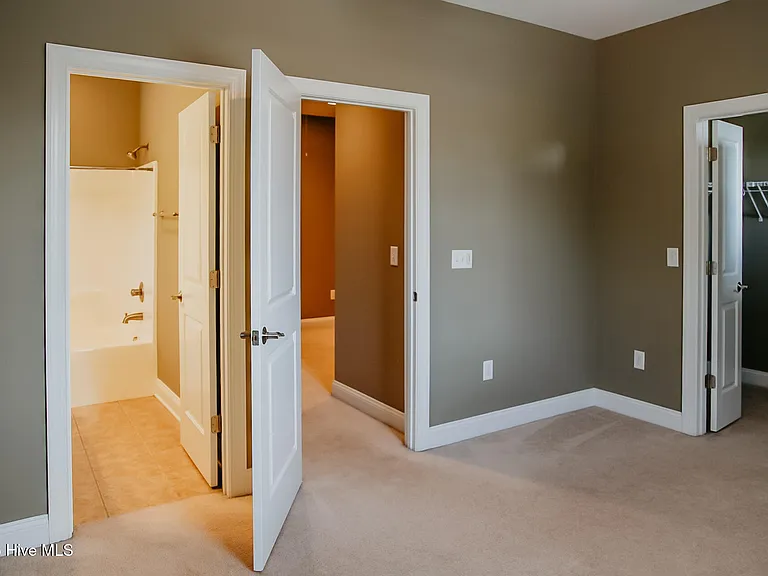 38 Elk Ridge Ln — Photo 25