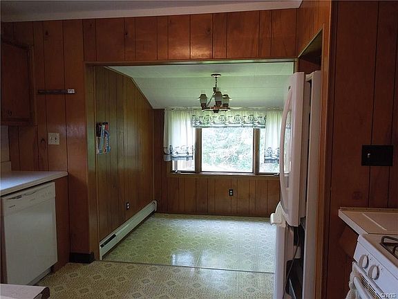5th image of 9 Woodland Ave