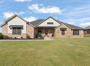 121 Treys Way, Godley, TX 76044