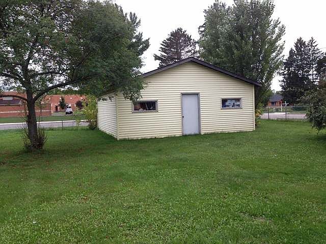 2nd image of 1785 Huron St