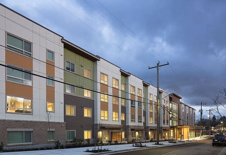 SPOKANE AT RAINIER COURT a 55+ Affordable Community — Photo 3