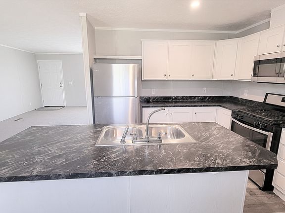 3rd image of 516 Washington St #516