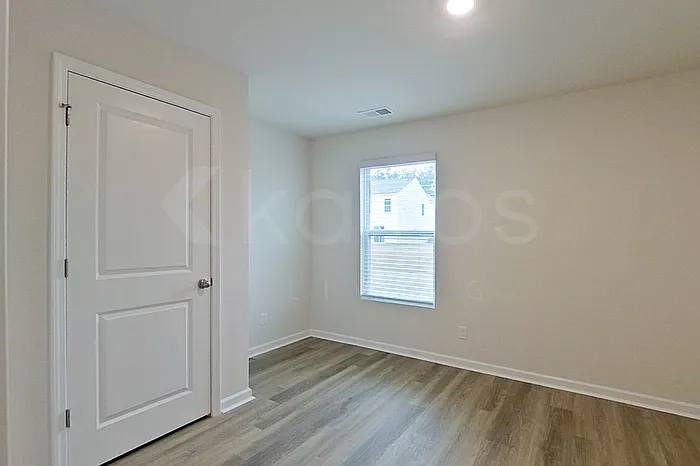 123 Overstreet Way — Photo 5