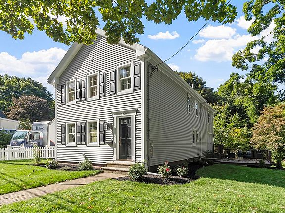 3rd image of 102 Park St