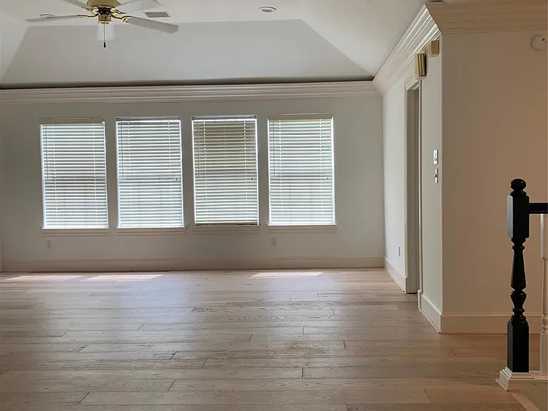 19818 Parkwater Cir — Photo 13