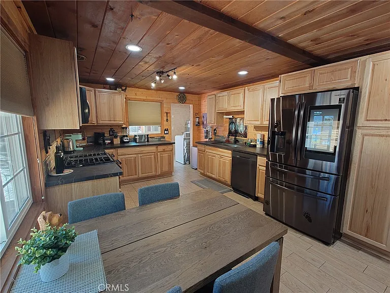787 Georgia St — Photo 10