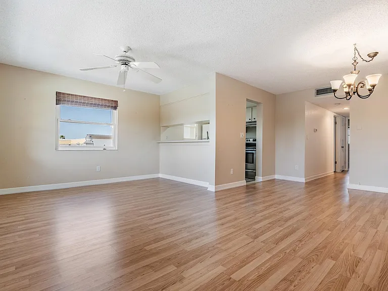 2525 W Bay Dr #B44 — Photo 13
