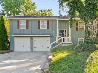9341 Mullen Rd, Lenexa, KS 66215