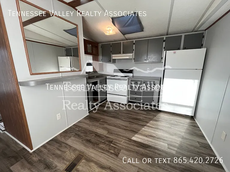 2248 Knoxville Hwy #3 — Photo 6