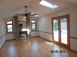 429 S Pershing Ave, Mundelein, IL 60060
