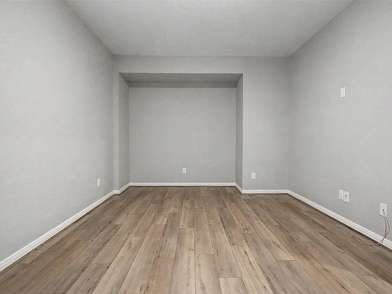 7219 Escondido Dr — Photo 3